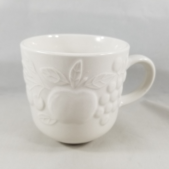 Gibson Housewares Flourish Embossed White Fruit Cup and Saucer Set - Picture 4 of 12